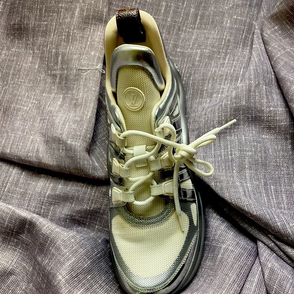…SOLD..Louis Vuitton Sneakers - Picture 3 of 6